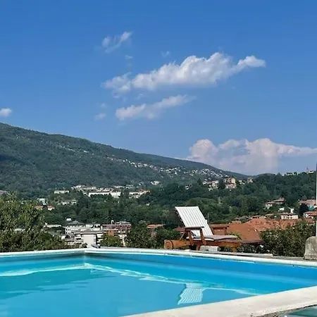Apartment Mini With Pool 15 Min From Center *